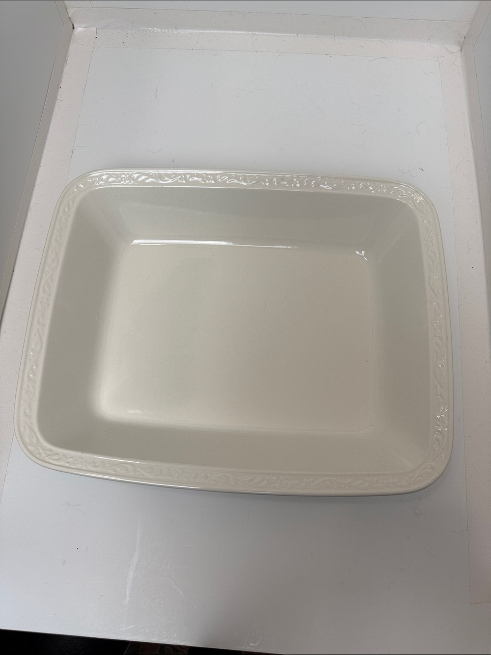 Mikasa Italian Countryside DD900 Rectangular Baking Dish with Embossed Border